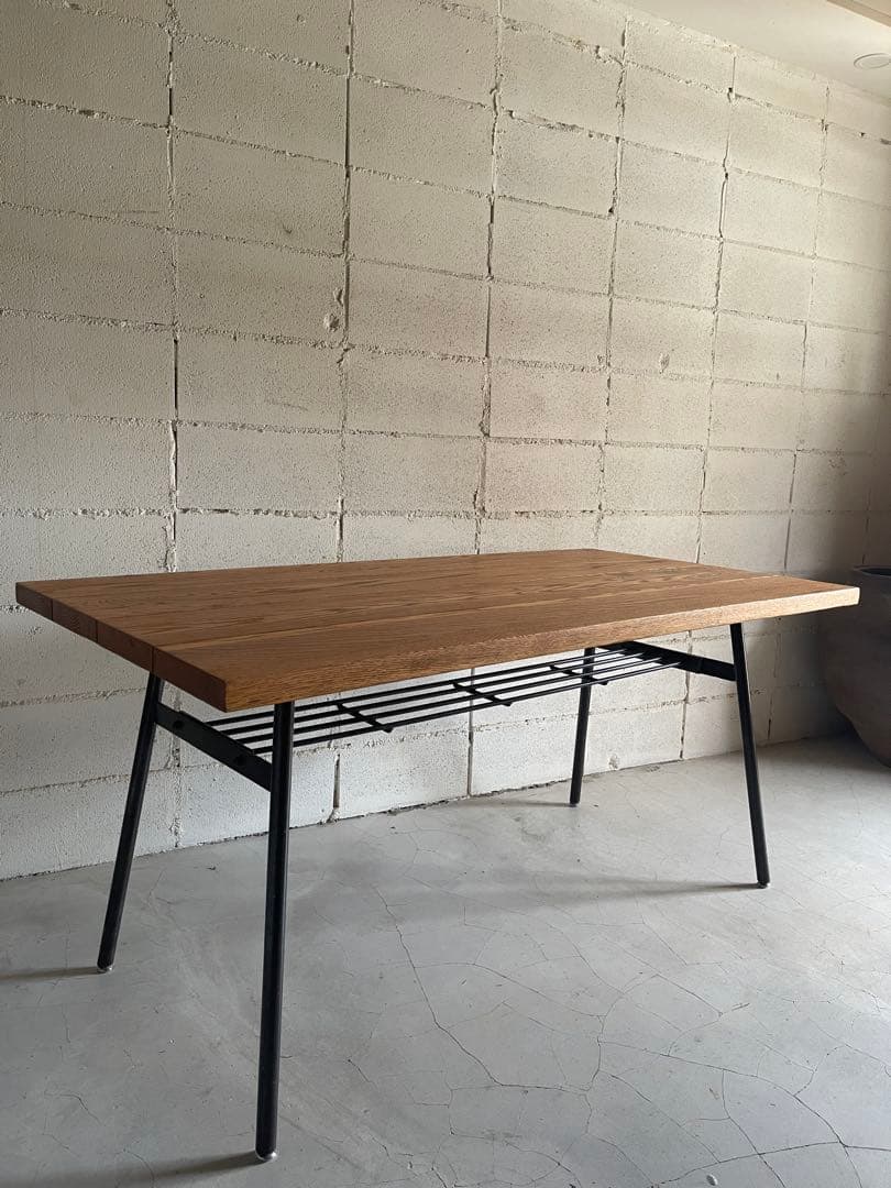 クラッシュゲート　ノットアンティークス　クッパ　ダイニングテーブル　オーク無垢材