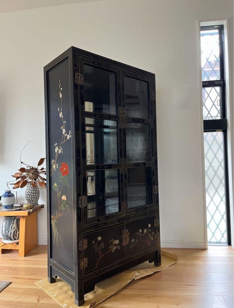 【今月末まで】中国美術　中国家具　螺鈿細工　骨董　石細工　黒塗り キャビネット