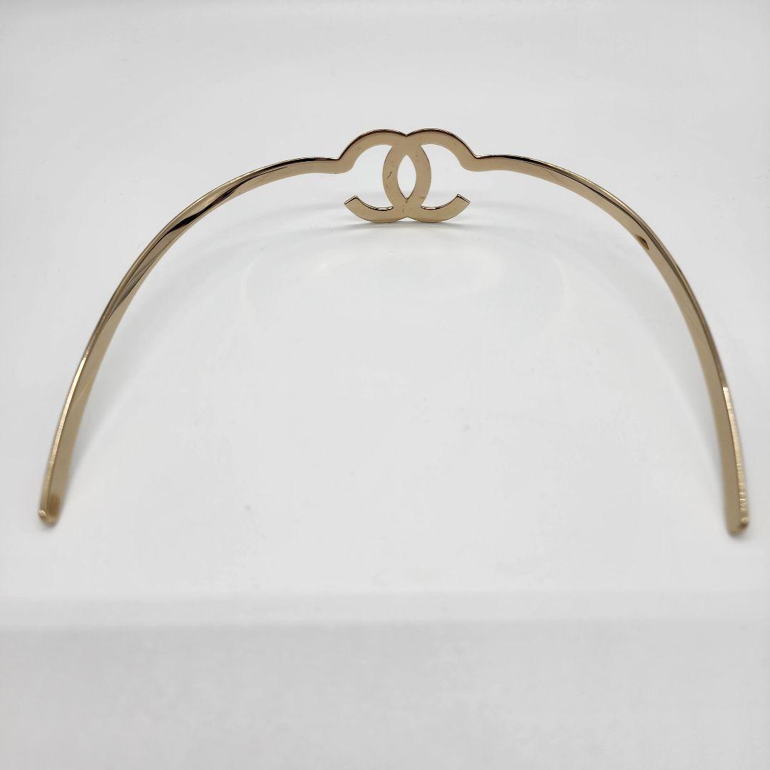 【 近年モデル 】 シャネル　ココマーク　カチューシャ　ゴールド金具　箱付き