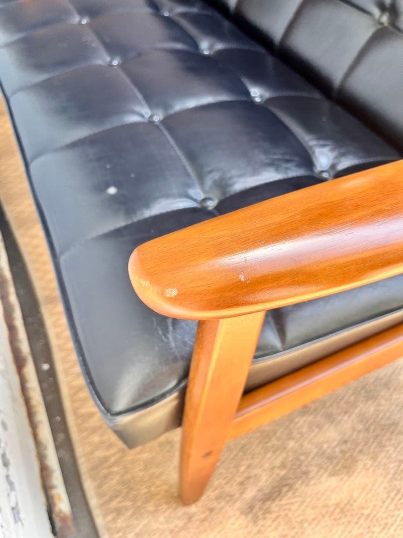 ③【送料無料】カリモク　Kチェア2シーター　ブラック