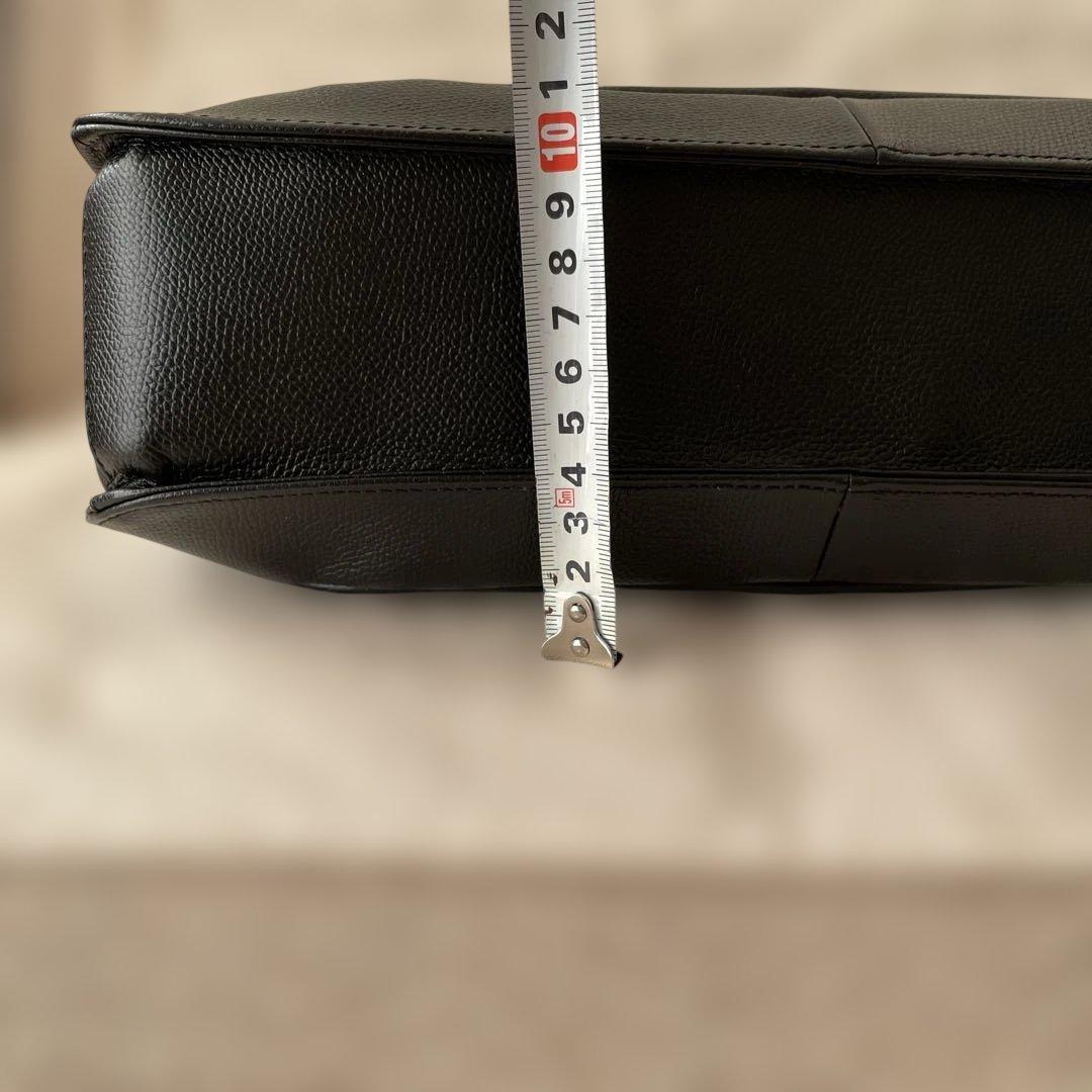 GVENCHY ジバンシー　牛革　ハンドバッグ　フォーマル