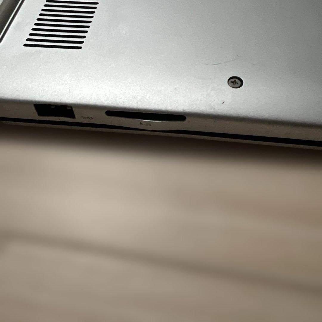 Windowsノート本体 DELL Inspiron 13 7380 / i5-8265U / 8GB