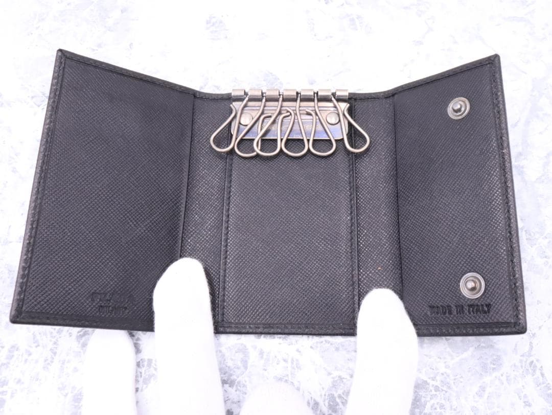 ◇PRADA プラダ キーケース M222A サフィアーノレザ－ 箱付き