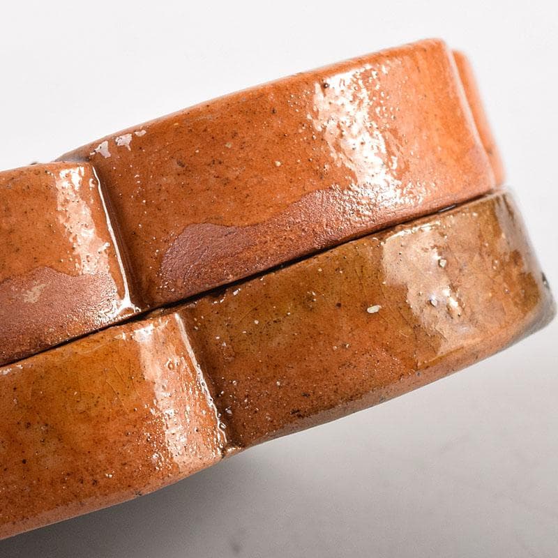 茶道具　大樋焼　九代　大樋長左衛門作　飴釉　捻梅香合　共箱　V　8334