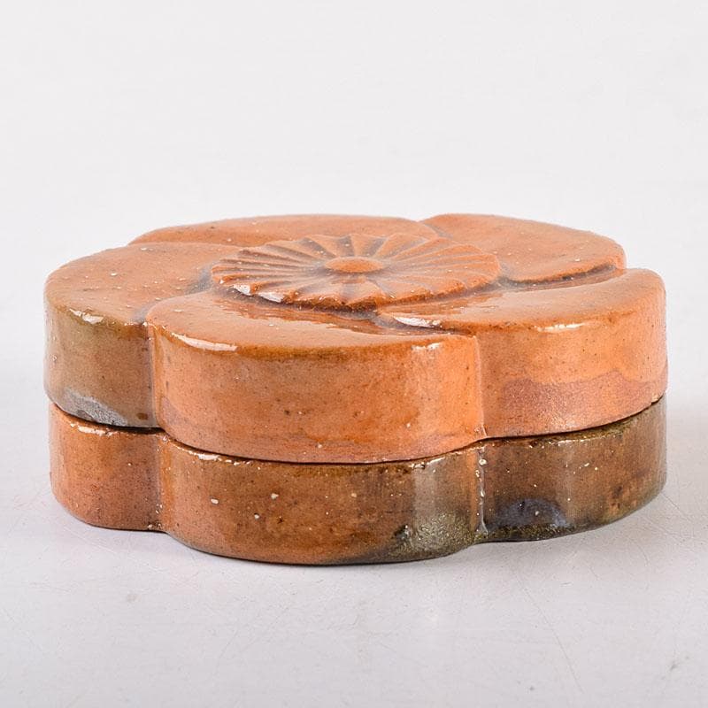 茶道具　大樋焼　九代　大樋長左衛門作　飴釉　捻梅香合　共箱　V　8334