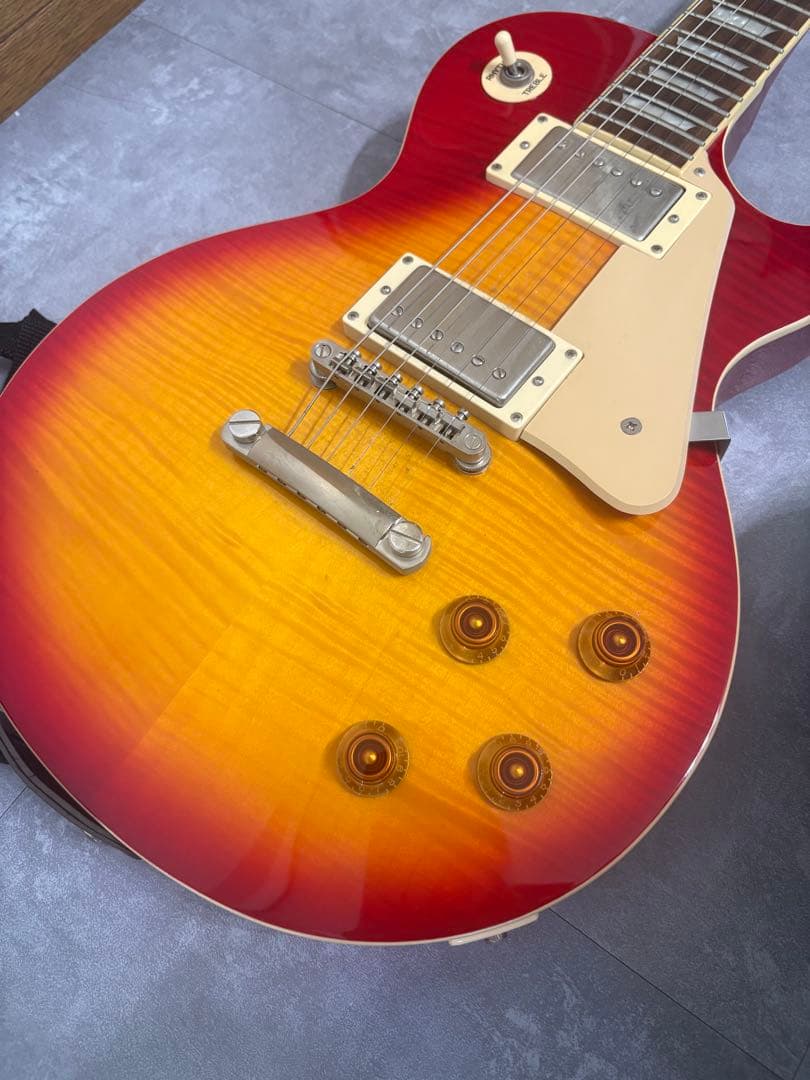【美品】Epiphone エレキギター ケース付き／ほぼ未使用✨