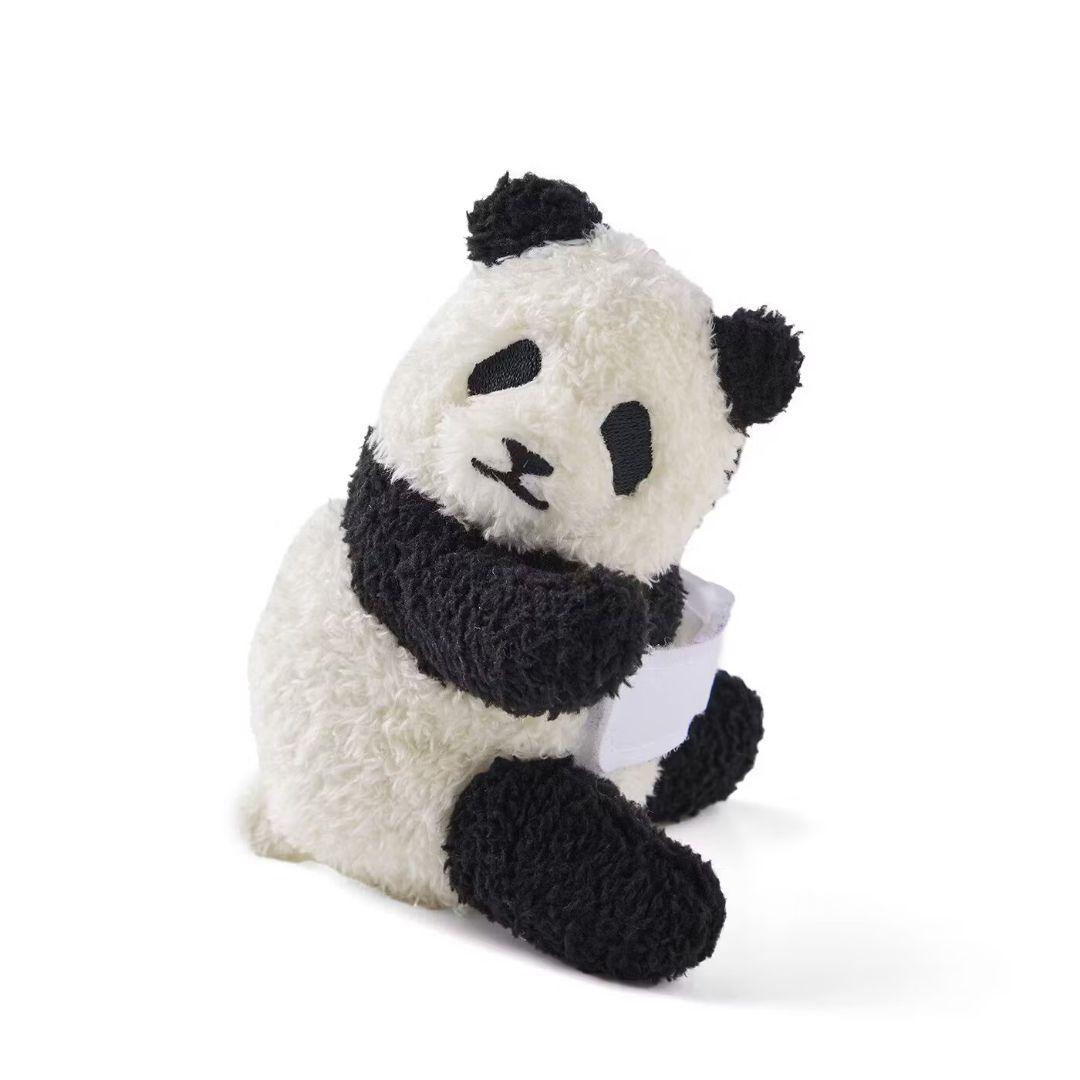 YOU＋MORE！いっしょにお出かけ 赤ちゃんパンダのよじよじポーチ フェリシモ