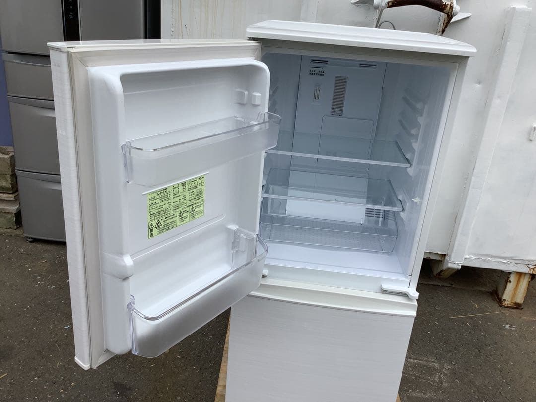 ひまわり 19年製 シャープ 2ドア冷蔵庫 SJ-D14F-W 137L