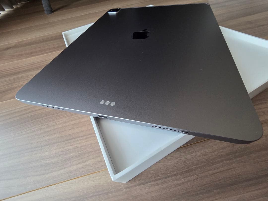 ままさん専用【極美品！】iPad Pro 第6世代 12.9 Wi-Fi