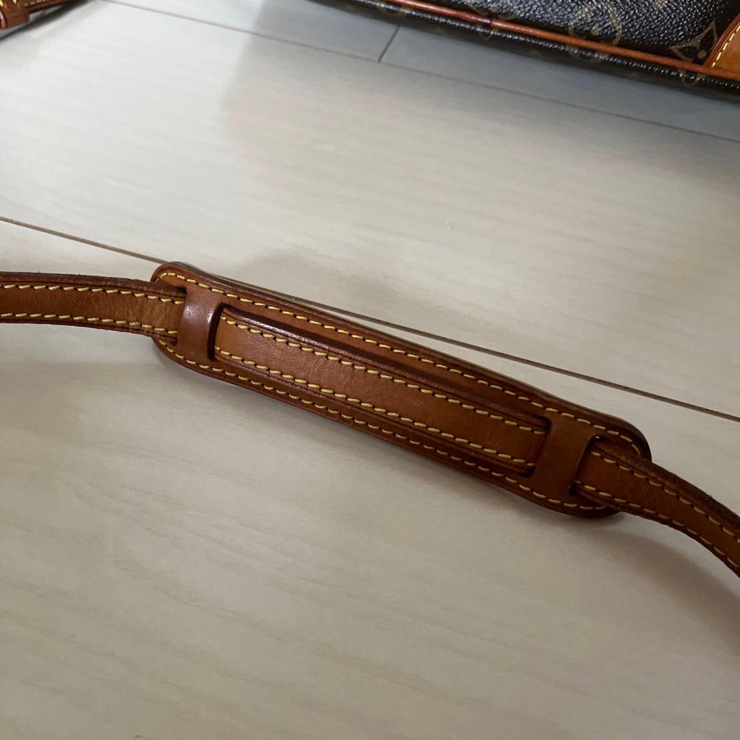 Louis Vuitton ショルダーバッグ