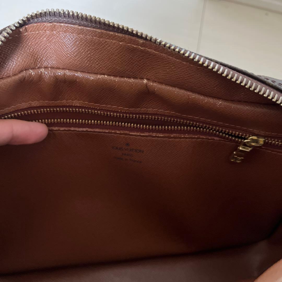 Louis Vuitton ショルダーバッグ