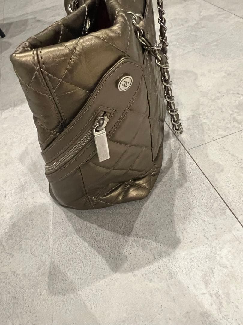 【美品】CHANEL シャネルゴールド キルティング ハンドバッグ