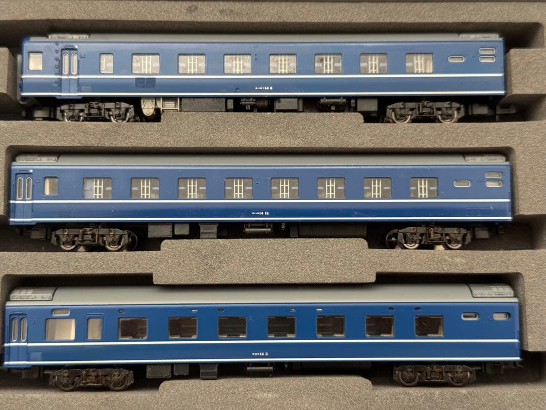 国鉄 14系14形特急寝台客車(さくら)基本セット　ジャンク