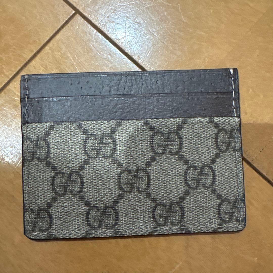 グッチ　カードケースとキーリングセット