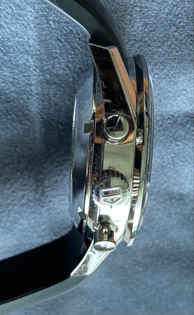 タグホイヤー カレラ CV2014-3 黒(OH: 2024/11)