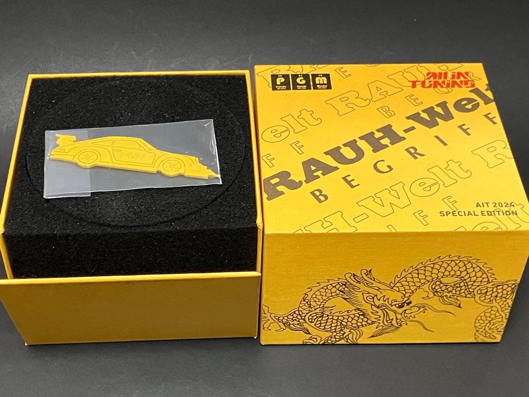 PGM 1/64 RAUH-Welt rwb 930 佛山展示会限定