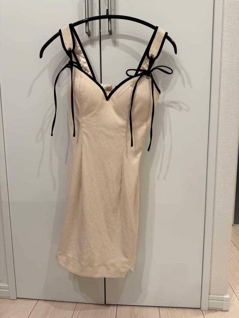 ROBE de FLEURS Glossy　ダブルポイントリボン　アイボリー