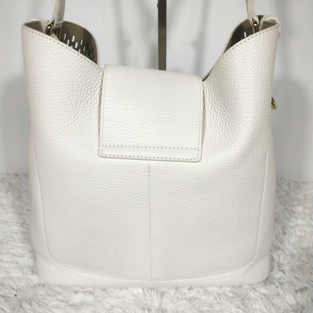 未使用級◎フルラ ネット M ホーボー ワンショルダー　パンチングレザー A4可