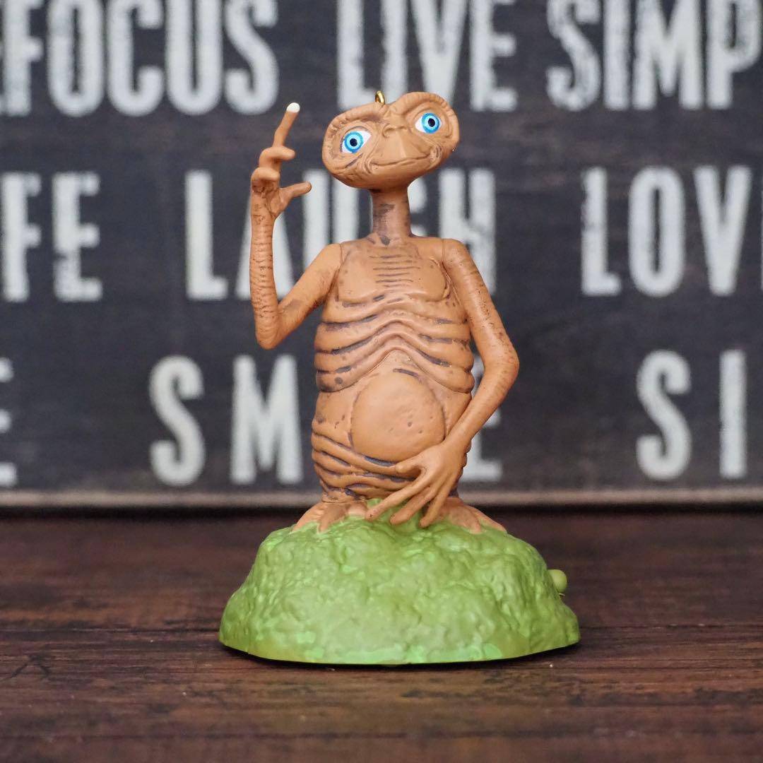 4049. ET オーナメント フィギュア