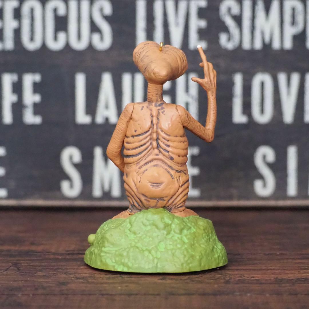 4049. ET オーナメント フィギュア