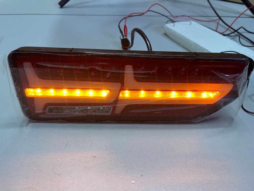 ジムニーJB64W/JB74W シーケンシャルウィンカー内蔵 LEDテールランプ