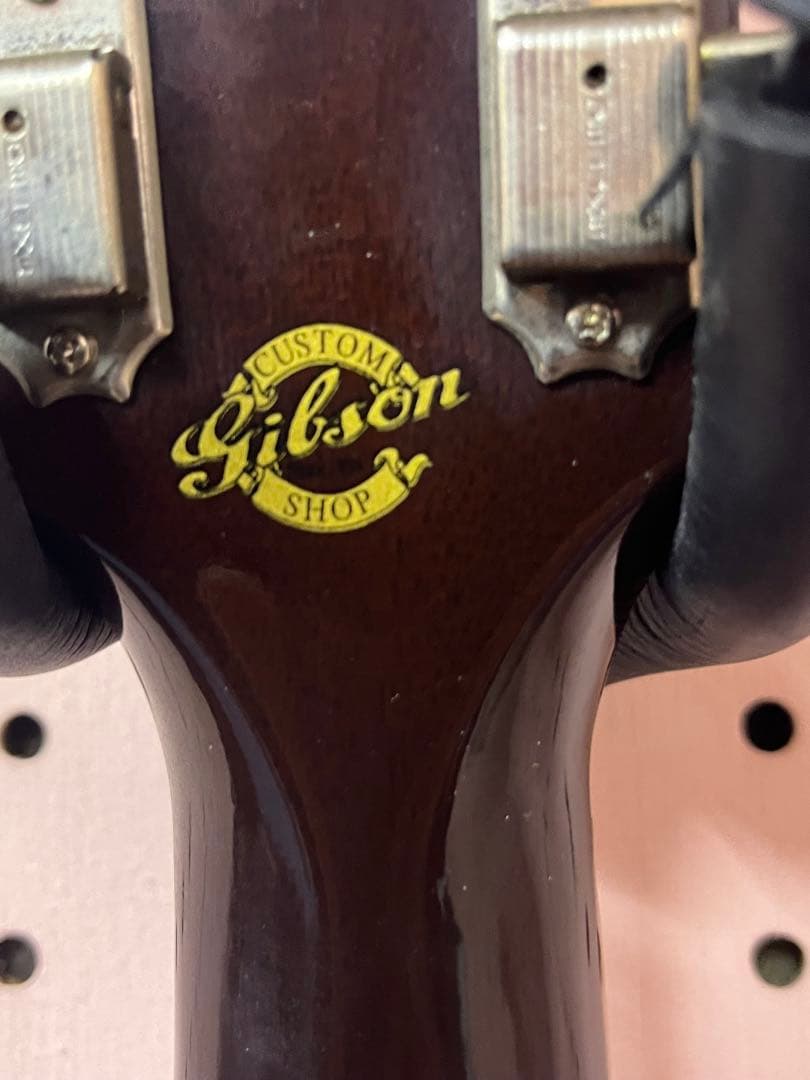 ギター Gibson CustomShop J-45Thermally Aged1966