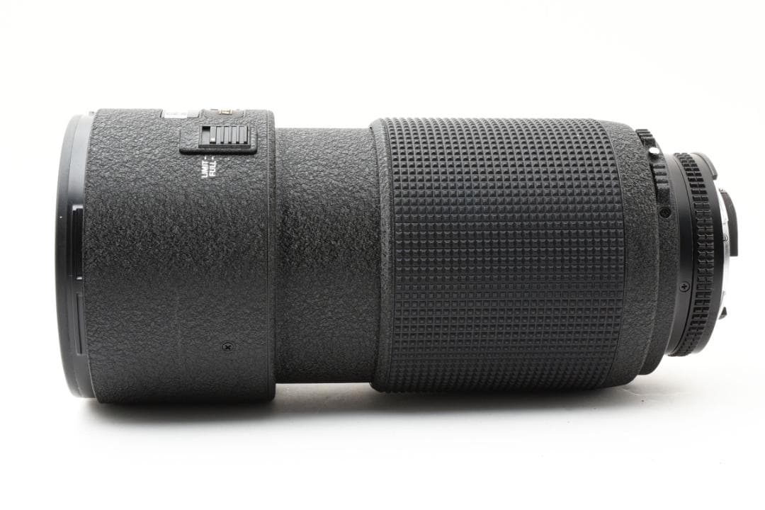 Nikon AF NIKKOR 80-200mm f/2.8 D ED　ニコン