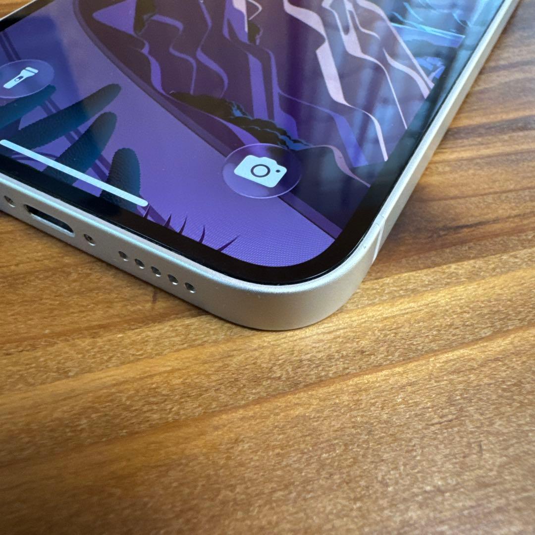 iPhone 13 256GB スターライトSIMフリー　箱・付属品あり