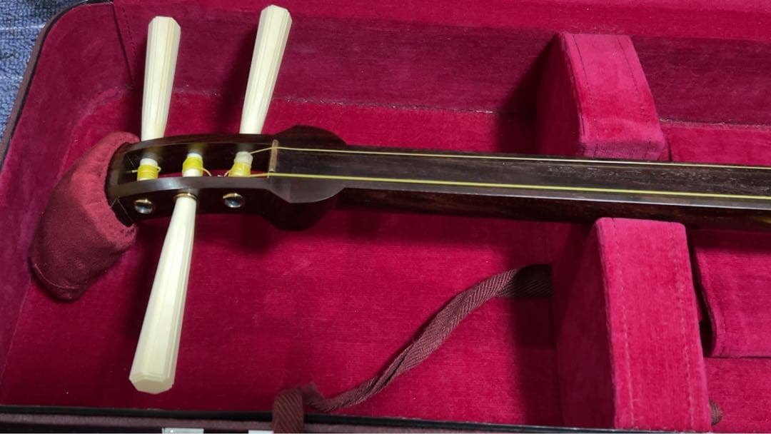 あ*ん様 三味線本体と付属品セット