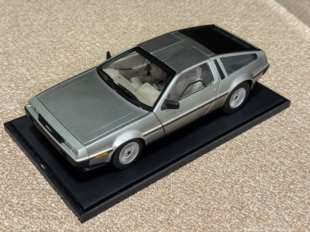 Autoart DeLorean DMC-12 オートアート デロリアン1/18