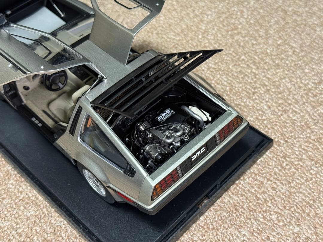 Autoart DeLorean DMC-12 オートアート デロリアン1/18