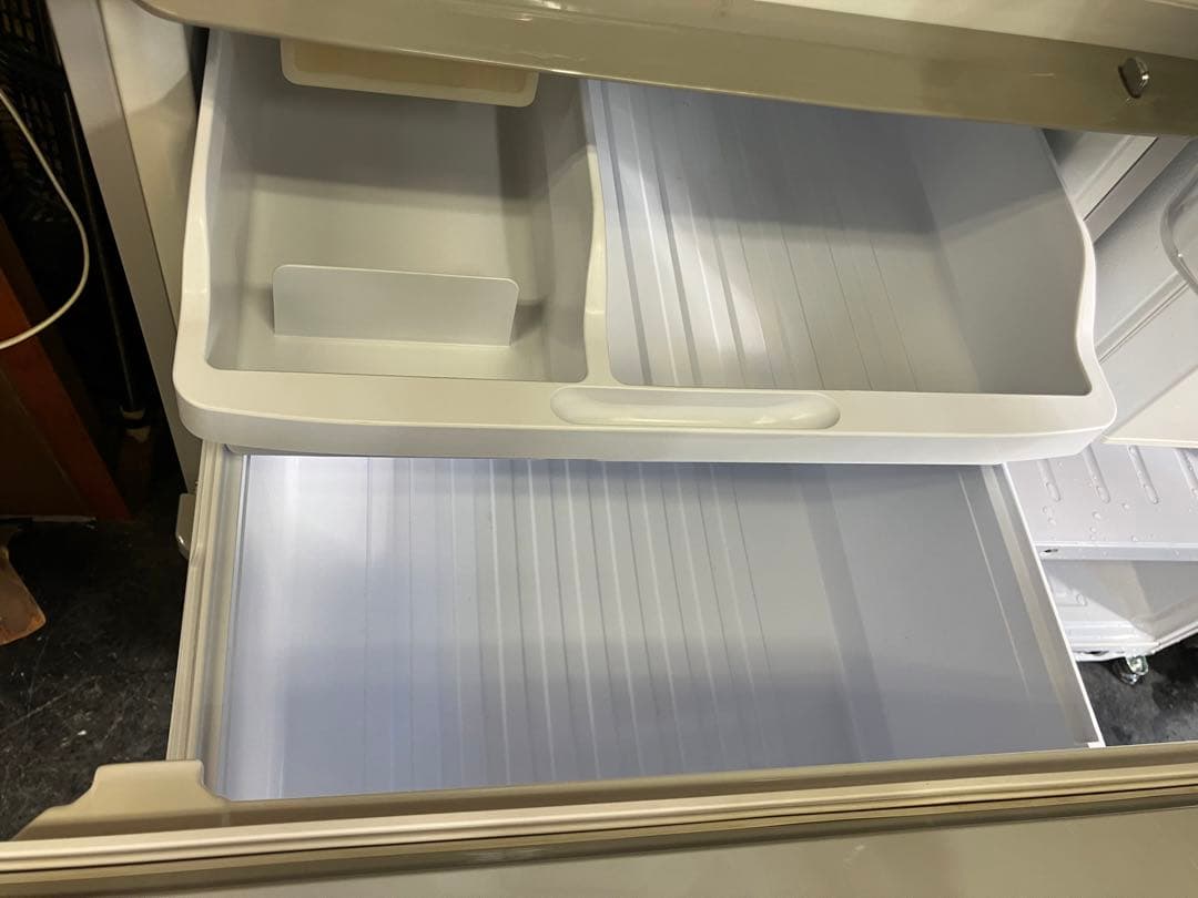 大阪引取限定　シャープ 冷蔵庫 SJ-W352E-S 350L