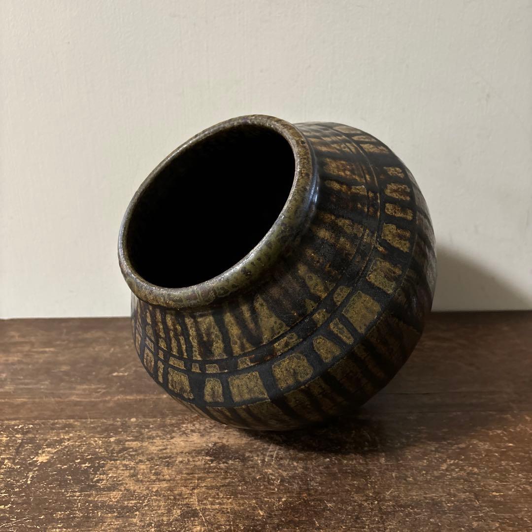 黒高麗壷　信楽　伊賀焼　古道具　古備前　李朝　骨董　花入　花器　古美術　古美術