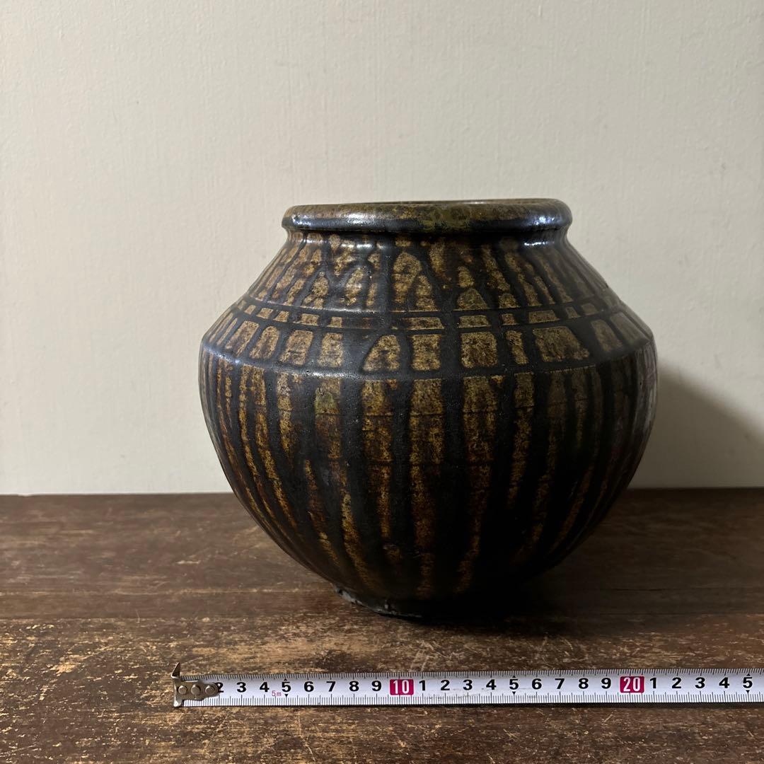 黒高麗壷　信楽　伊賀焼　古道具　古備前　李朝　骨董　花入　花器　古美術　古美術