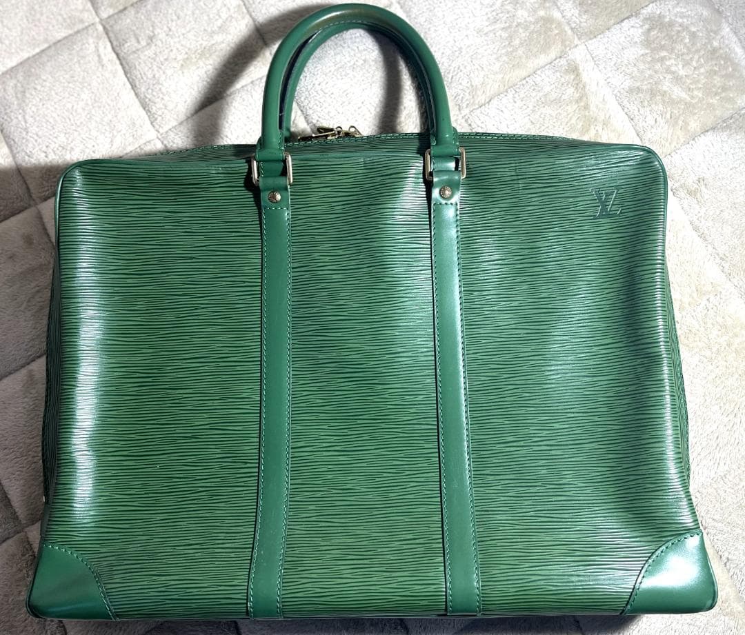 Louis Vuitton エピレザー ビジネスバッグ グリーン