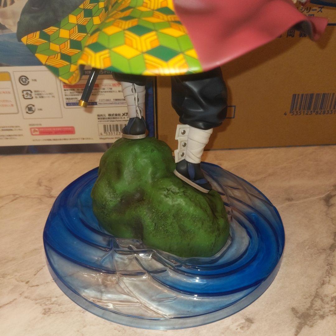 鬼滅の刃　冨岡義勇 G.E.M.シリーズ フィギュア　GEM