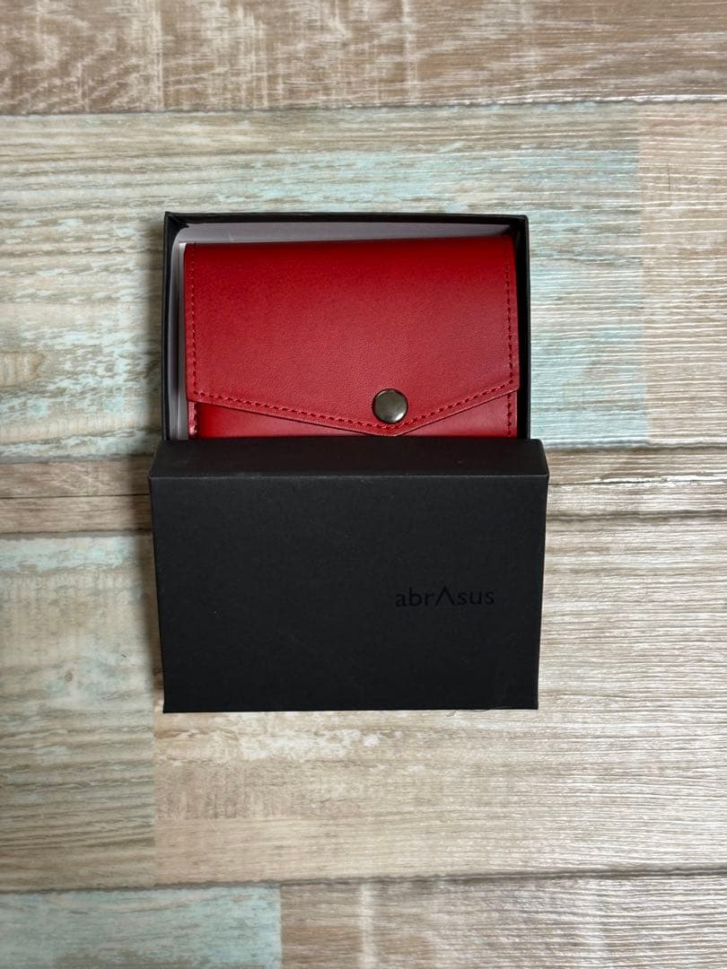 abrAsus 赤 三つ折り財布