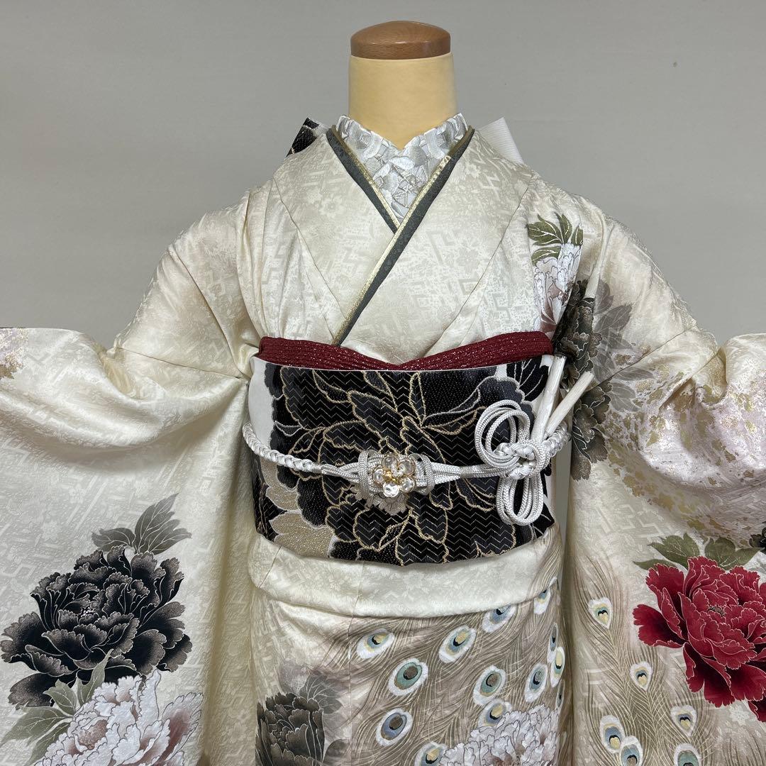 生成り孔雀に牡丹の振袖フルセット