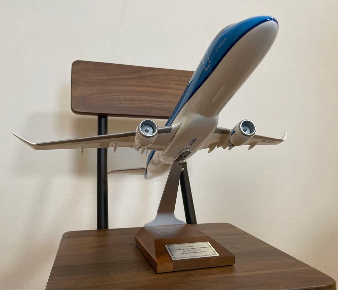 [PACMIN]エンブラエル175 1/72 KLM 大型模型[非売品]