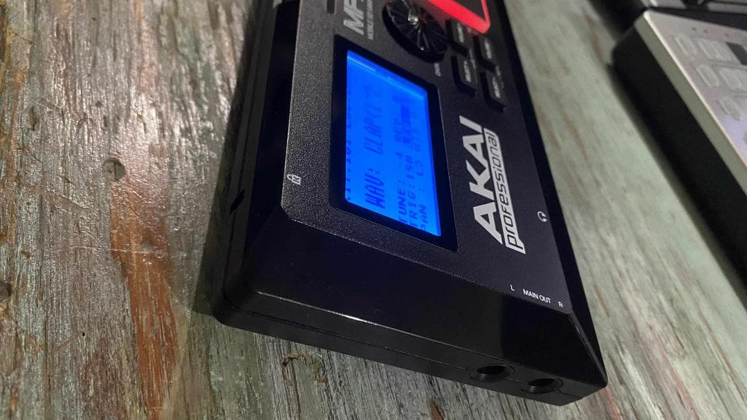 ■ 11月のセール - AKAI MPX8 サンプラー