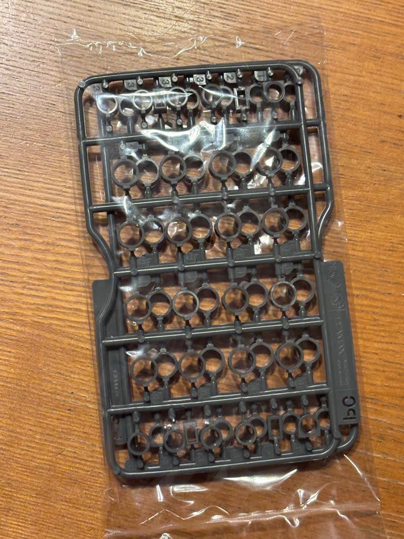 新品　PLAMAX 1/35 コンバットアーマー　ダグラムVer.GTプラモデル