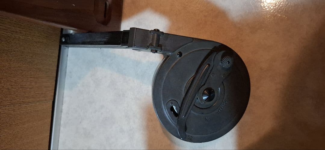 ルガーP08 50ラウンドスネイルマガジンとストック