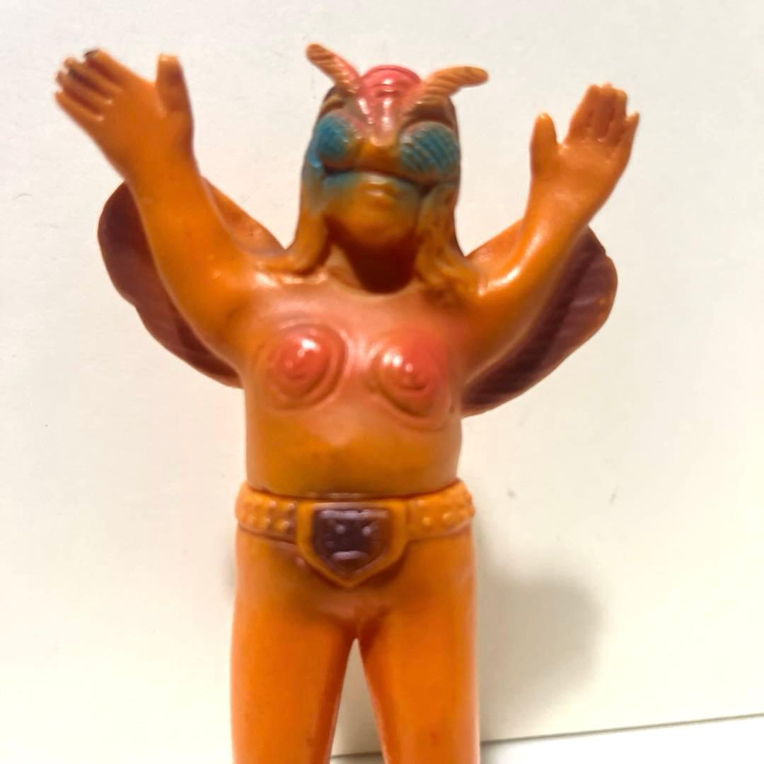 旧バンダイ製 蜂女 ソフビ フィギュア 怪人 当時物 旧バンダイ ハチ女 ポピー