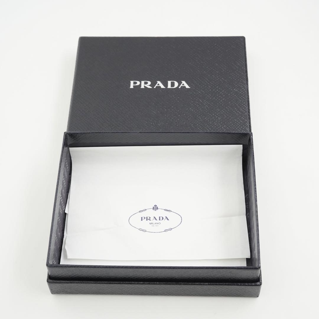 ✨新品未使用・箱付き✨　PRADA 財布　サフィアーノレザー　アイコン　ベージュ