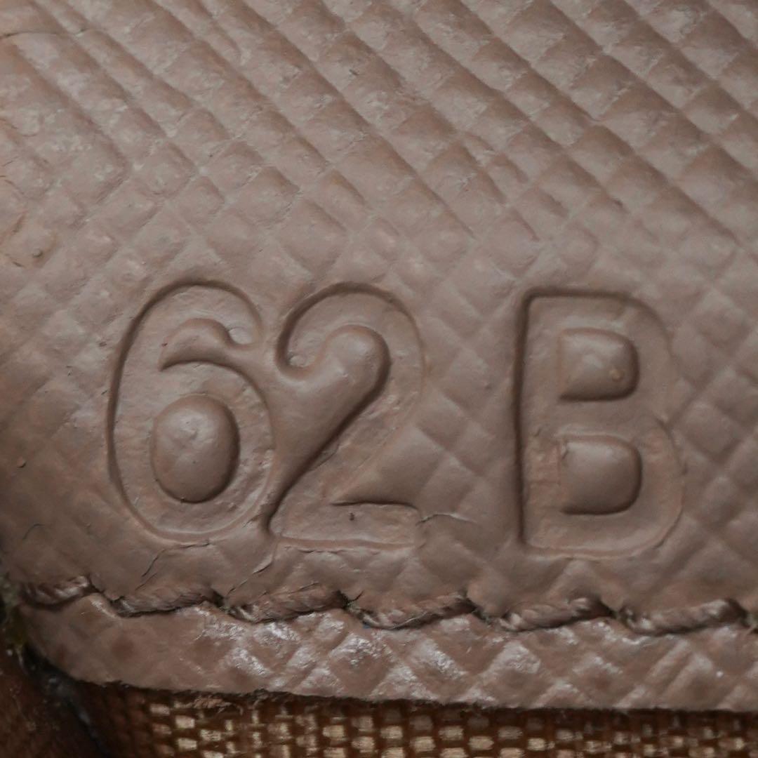 ✨新品未使用・箱付き✨　PRADA 財布　サフィアーノレザー　アイコン　ベージュ