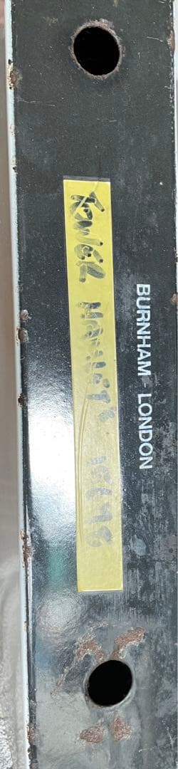 ロンドンバス停　標識　看板