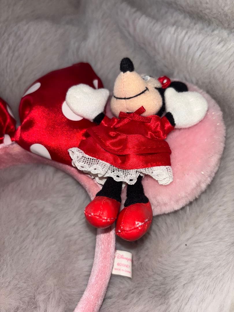 ミニーカチューシャピンク　ディズニー