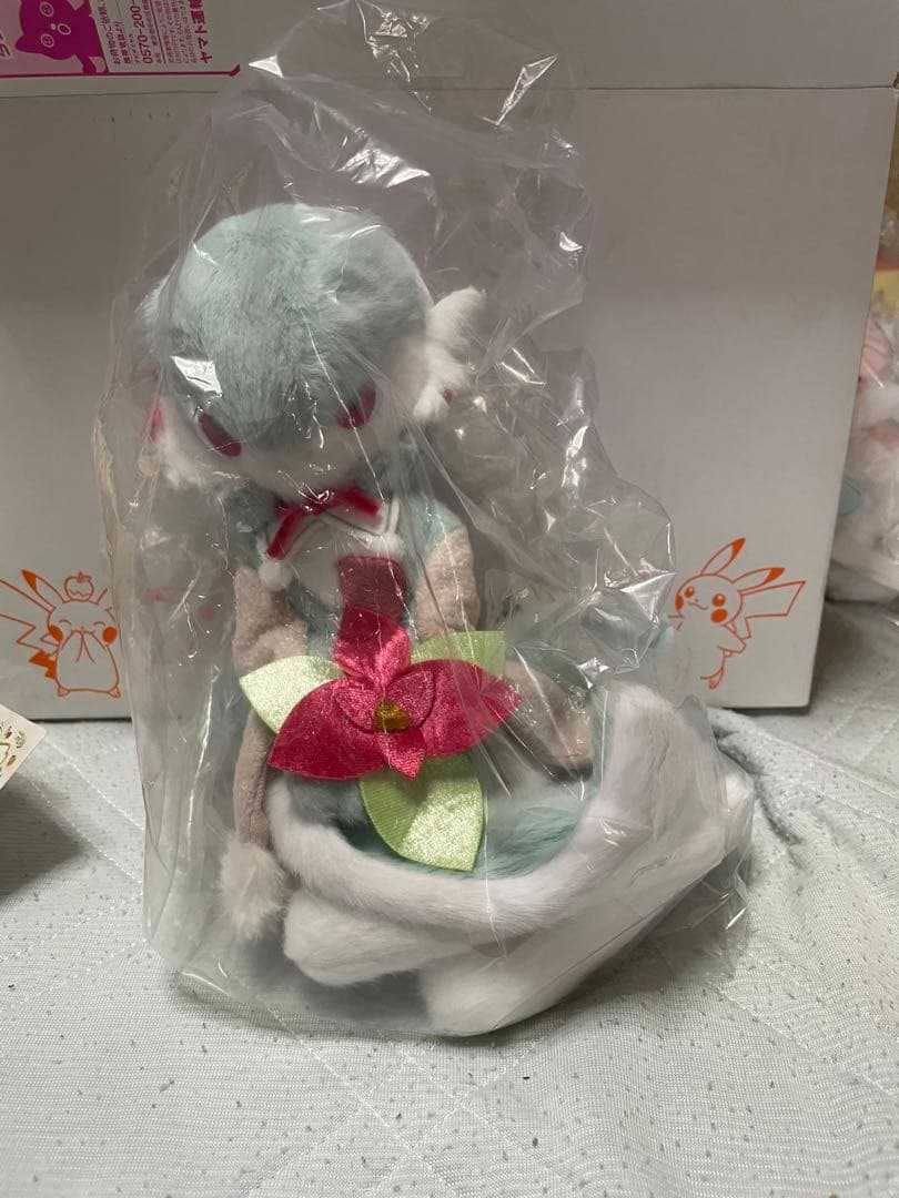 ポケモン　ホリデイ　ぬいぐるみ　ピカチュウ　ニンフィア　サーナイト　セット