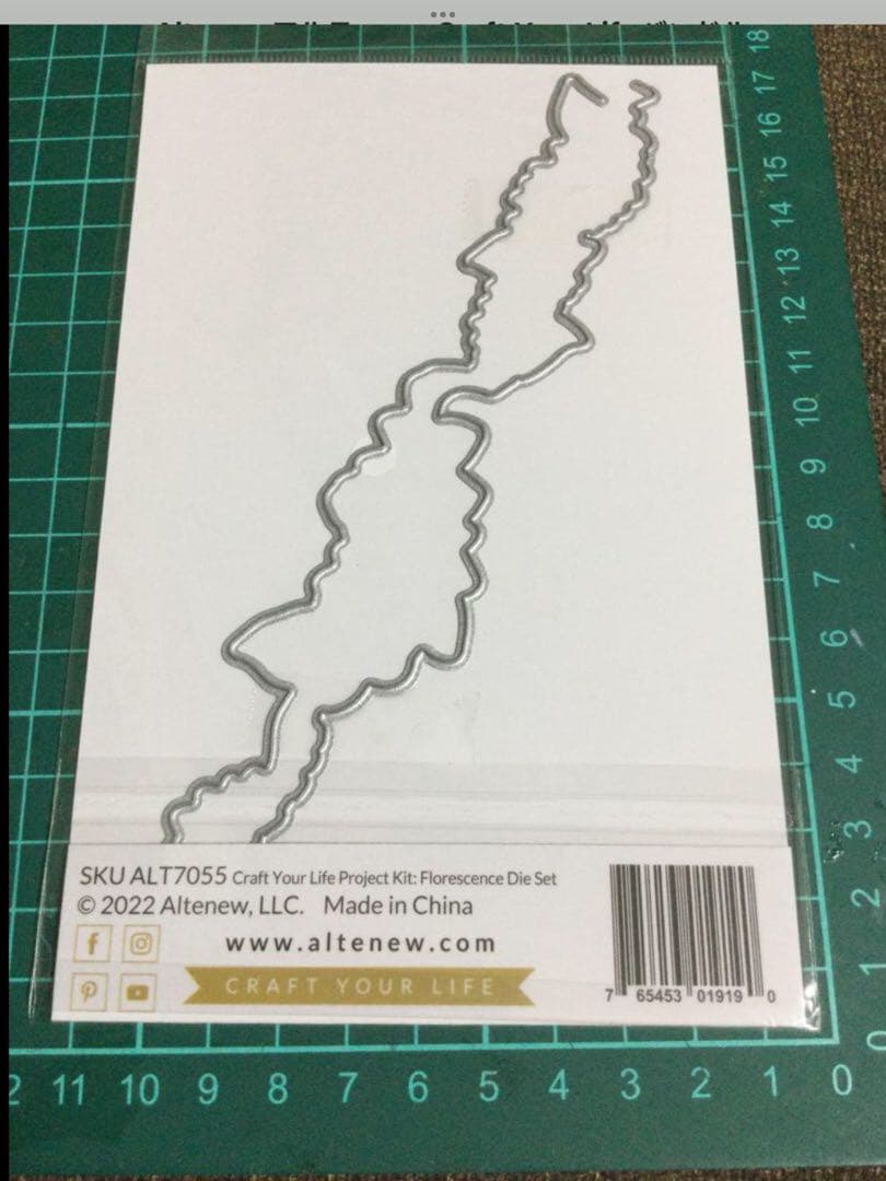 アルテニューFlourescence スタンプ・ダイ・フォルダー・ステンシル
