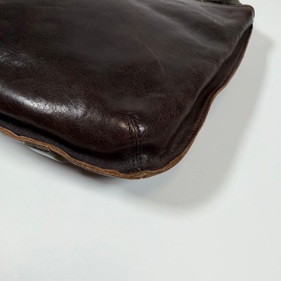 【美品】【希少】イルビゾンテ　ショルダーバッグ　オールレザー　ゴールド金具　黒系